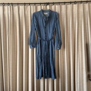 Madewell Indigo Denim Midi Shirt Dress with Waist Tie. Side pockets.
